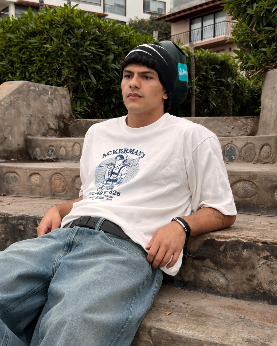 Ackerman's Cleaning Services Tee — vista 3